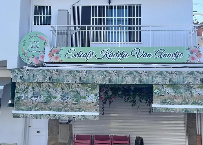 Apartamento Lidia Planta 1, La Carihuela 1ª Linea Playa, Vistas Mar, 1 Dormitorio, 52 M2, 1-3 Huesped, Amplio Balcon, Wifi *