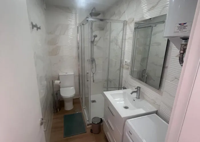 Lidia Planta 1, La Carihuela 1ª Linea Playa, Vistas Mar, 1 Dormitorio, 52 M2, 1-3 Huesped, Amplio Balcon, Wifi Apartamento Torremolinos