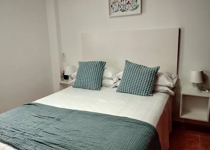 Lidia Planta 1, La Carihuela 1ª Linea Playa, Vistas Mar, 1 Dormitorio, 52 M2, 1-3 Huesped, Amplio Balcon, Wifi