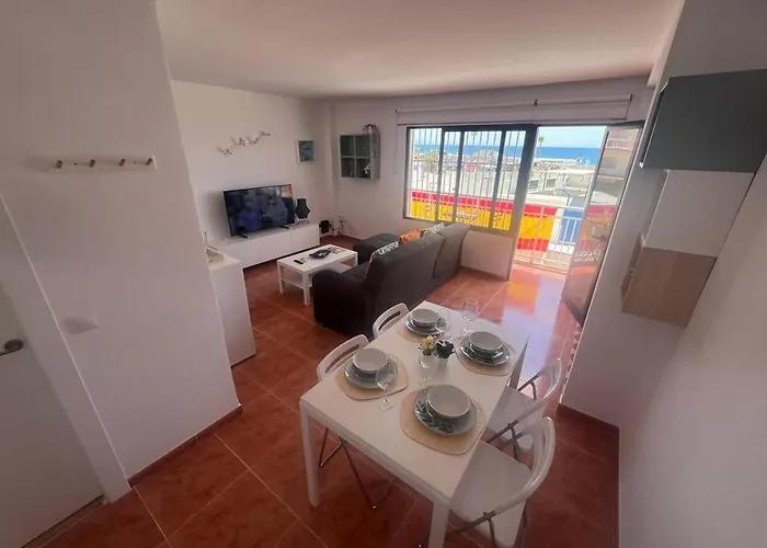 Lidia Planta 1, La Carihuela 1ª Linea Playa, Vistas Mar, 1 Dormitorio, 52 M2, 1-3 Huesped, Amplio Balcon, Wifi Apartamento