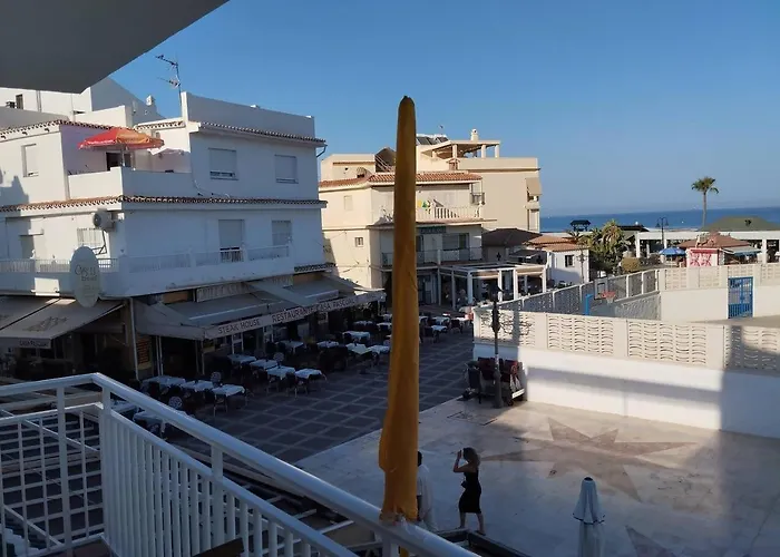 Lidia Planta 1, La Carihuela 1ª Linea Playa, Vistas Mar, 1 Dormitorio, 52 M2, 1-3 Huesped, Amplio Balcon, Wifi * Torremolinos