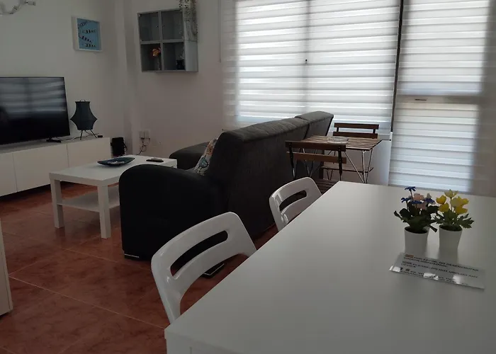 Lidia Planta 1, La Carihuela 1ª Linea Playa, Vistas Mar, 1 Dormitorio, 52 M2, 1-3 Huesped, Amplio Balcon, Wifi
