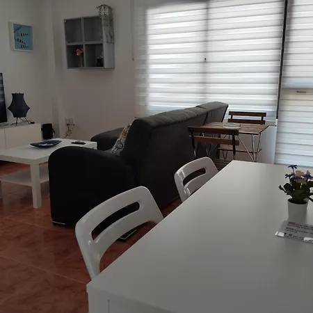Lidia Planta 1, La Carihuela 1ª Linea Playa, Vistas Mar, 1 Dormitorio, 52 M2, 1-3 Huesped, Amplio Balcon, Wifi Apartament *
