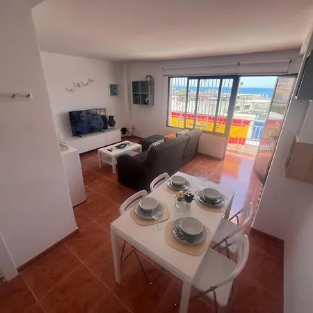 Lidia Planta 1, La Carihuela 1ª Linea Playa, Vistas Mar, 1 Dormitorio, 52 M2, 1-3 Huesped, Amplio Balcon, Wifi Апартаменты