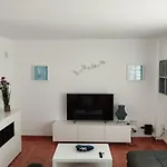 Lidia Planta 1, La Carihuela 1ª Linea Playa, Vistas Mar, 1 Dormitorio, 52 M2, 1-3 Huesped, Amplio Balcon, Wifi * Torremolinos